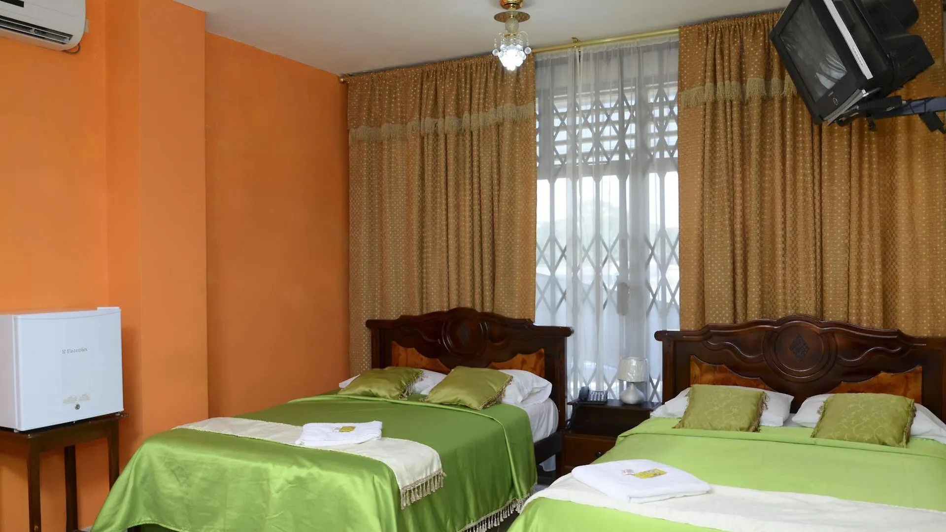 Hostal Perla Real Inn Guayaquil Bed & Breakfast