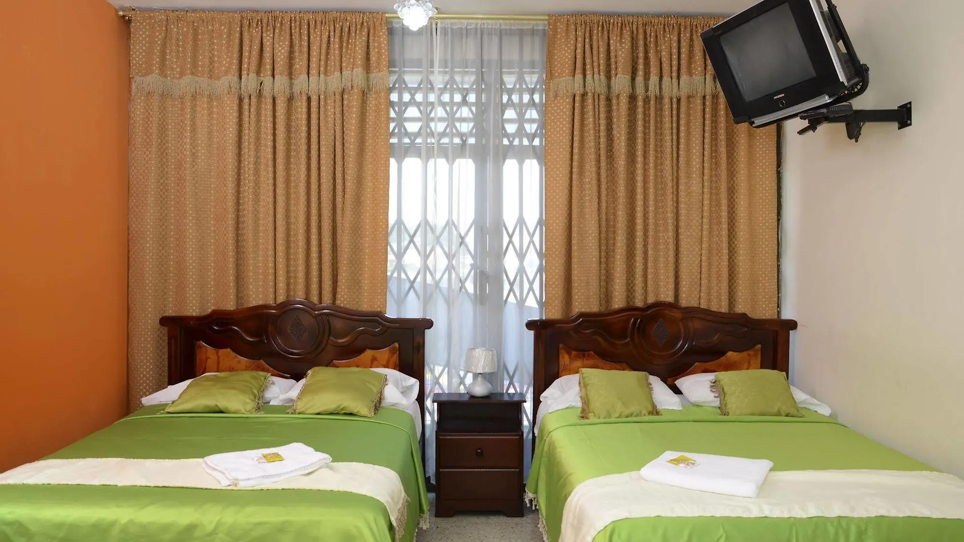 Hostal Perla Real Inn Guayaquil Ecuador